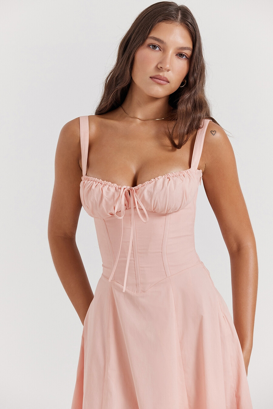 babyrosa bustier-sommerkleid