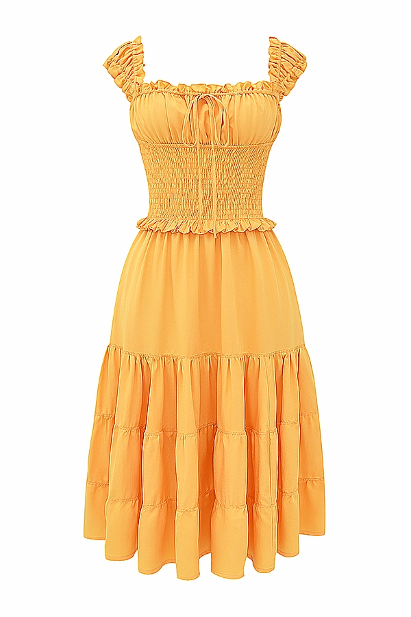 mandarinenfarbenes gerafftes sommerkleid