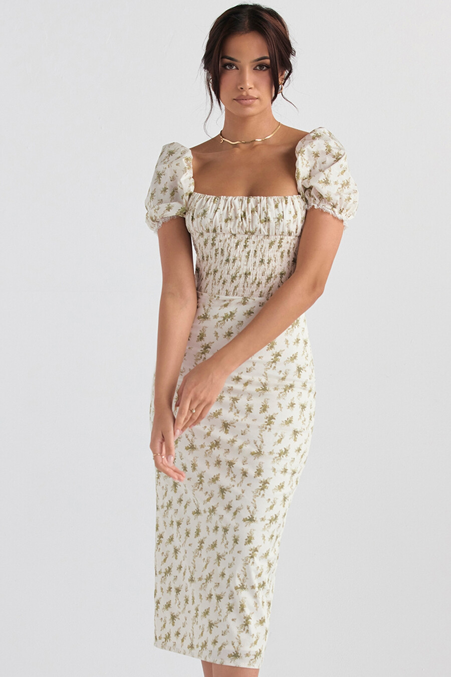 sommerkleid mit gartenmuster und raffung