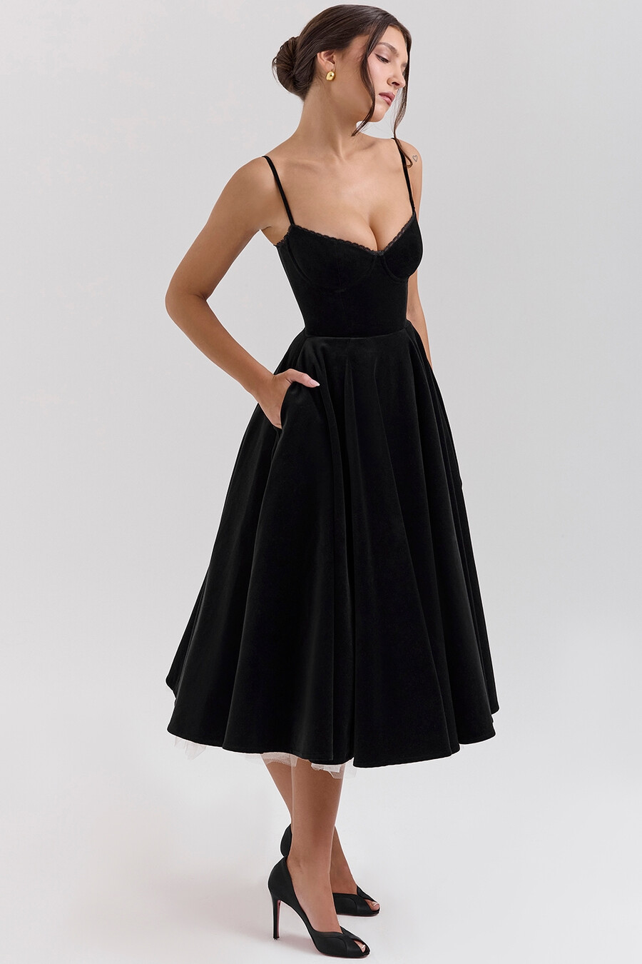 schwarzes samt-tüll-midikleid bolero