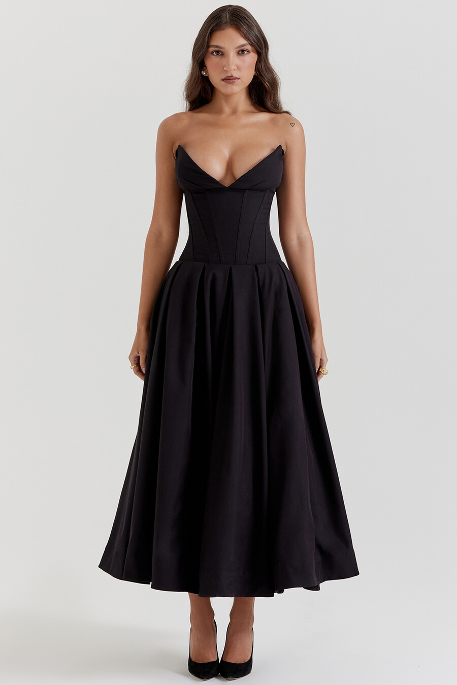 schwarzes trägerloses midikleid