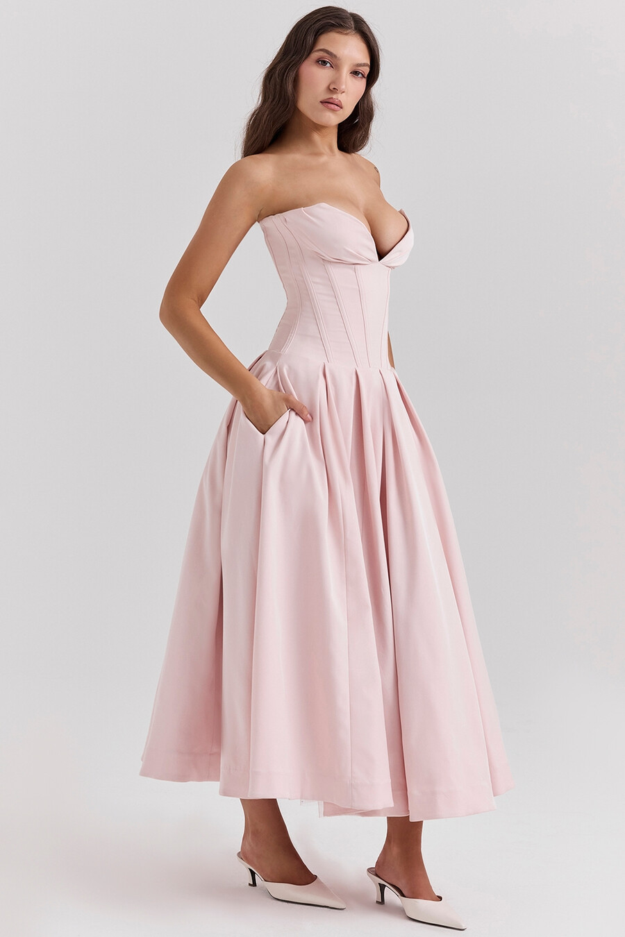 ballerina-rosa trägerloses midikleid