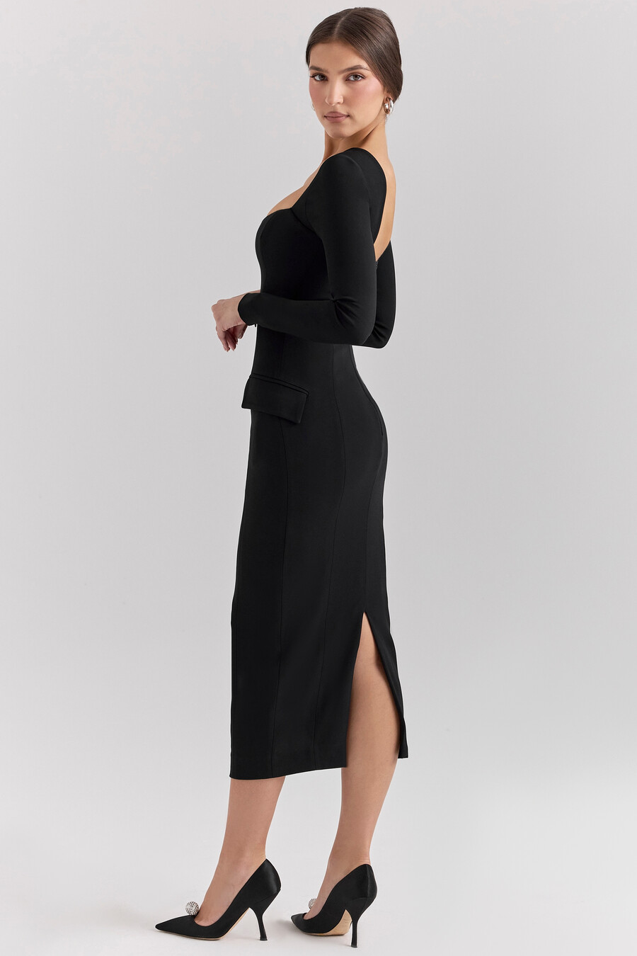 schwarzes stretch-crêpe-midikleid mit langen Ärmeln