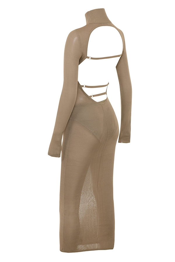 beigefarbenes strick-midikleid