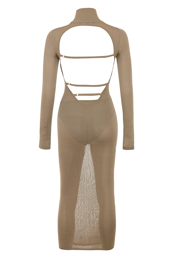 beigefarbenes strick-midikleid