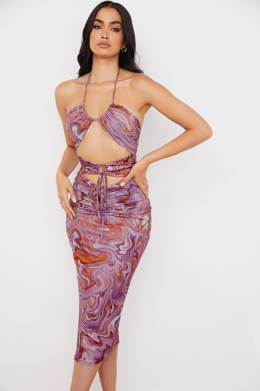 lila midikleid mit wirbelmuster und cut-outs