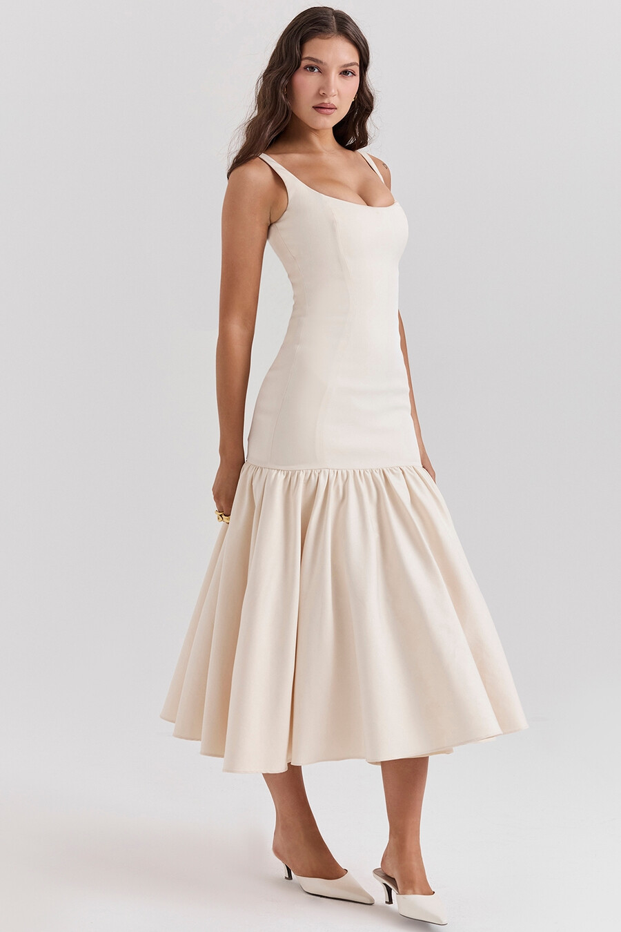 vintage-creme-midikleid mit tiefer taille