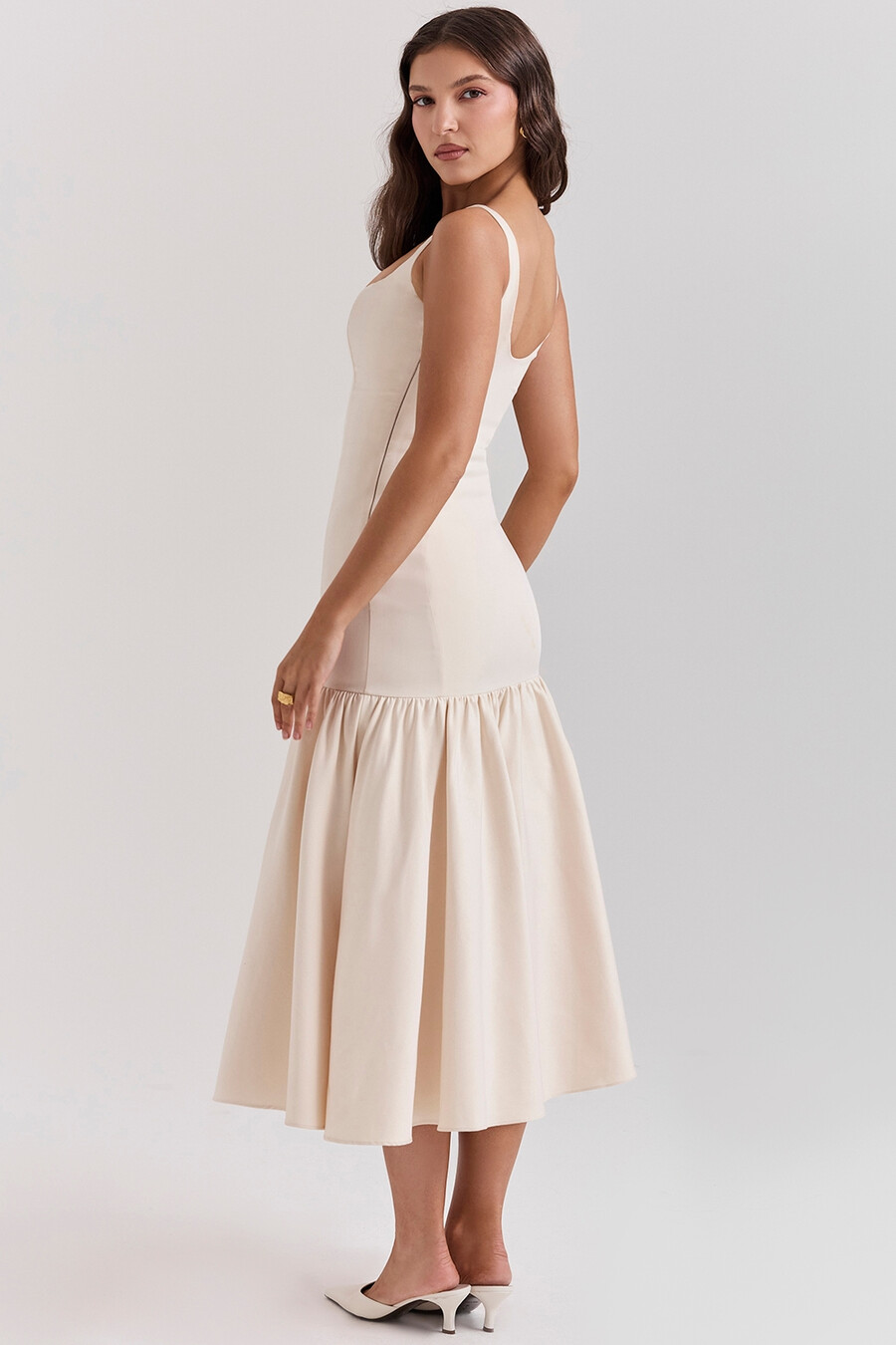 vintage-creme-midikleid mit tiefer taille