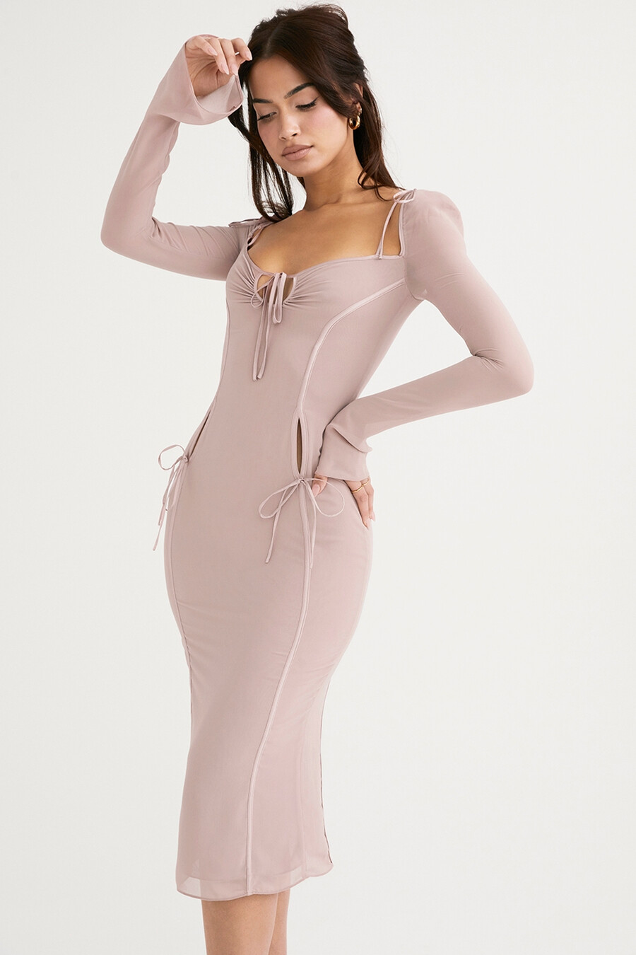 midikleid mit kristallausschnitt