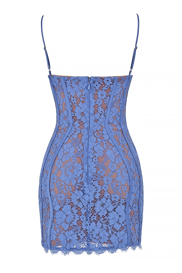 lavendelfarbenes minikleid aus spitze