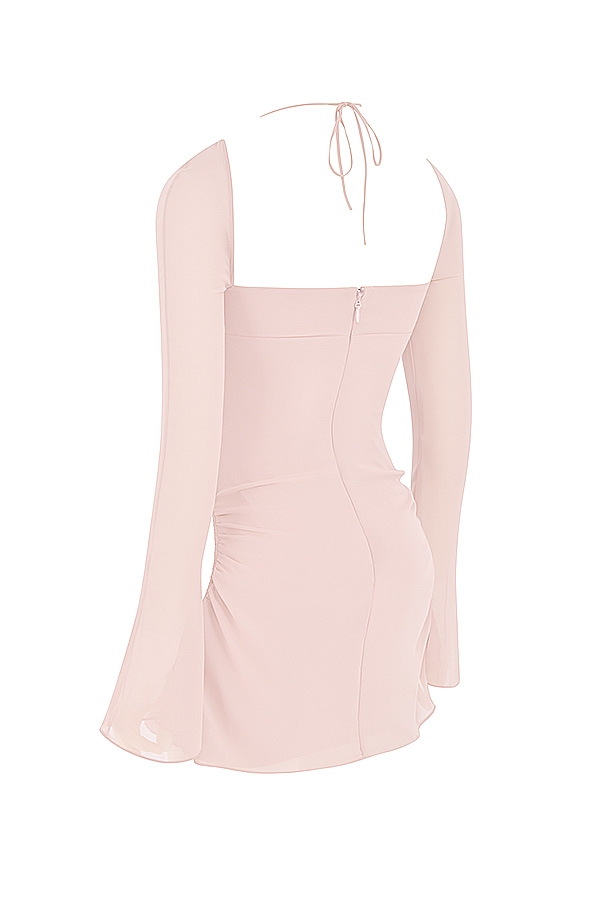 minikleid aus pinkfarbenem chiffon mit cut-out und neckholder