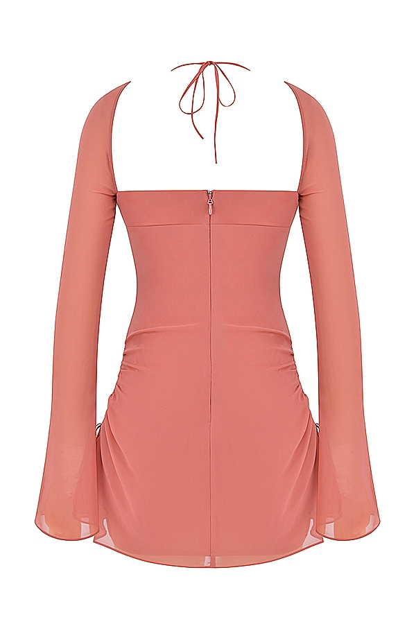 rosa chiffon-minikleid mit cut-out-halter-oberteil