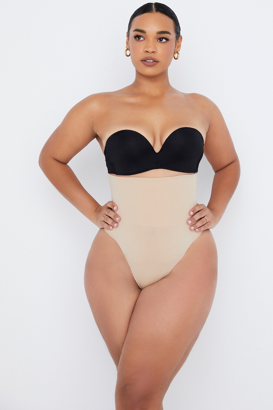 formender high-waist-tanga mandel