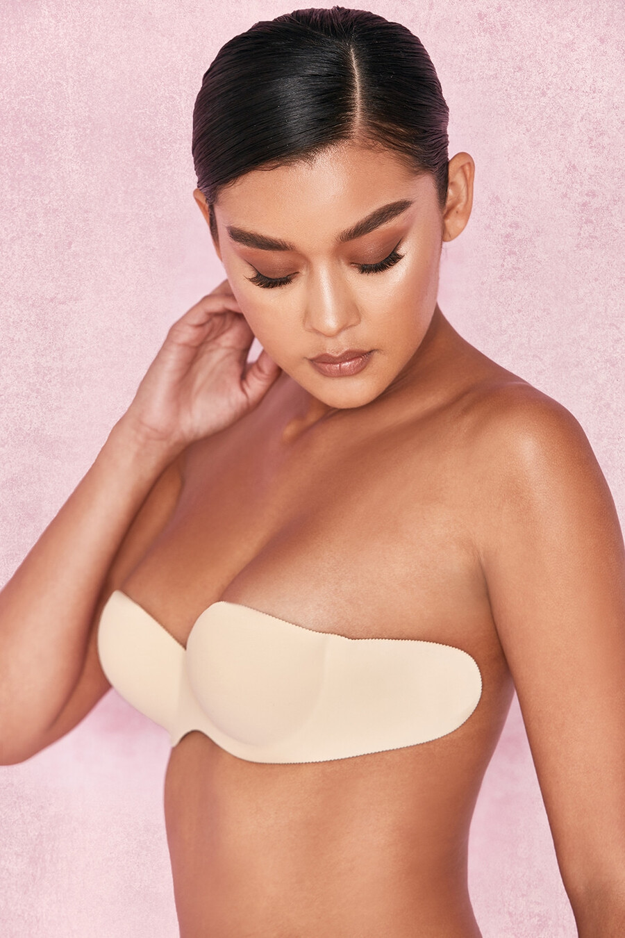 trägerloser rückenfreier vorgeformter klebe-bh – beige