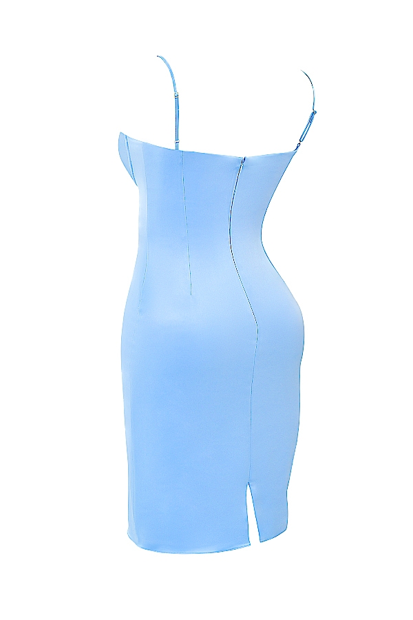 hellblaues satin-midikleid