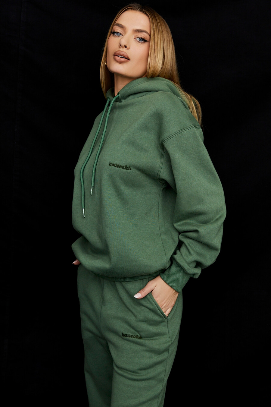 moosfarbener oversized-hoodie