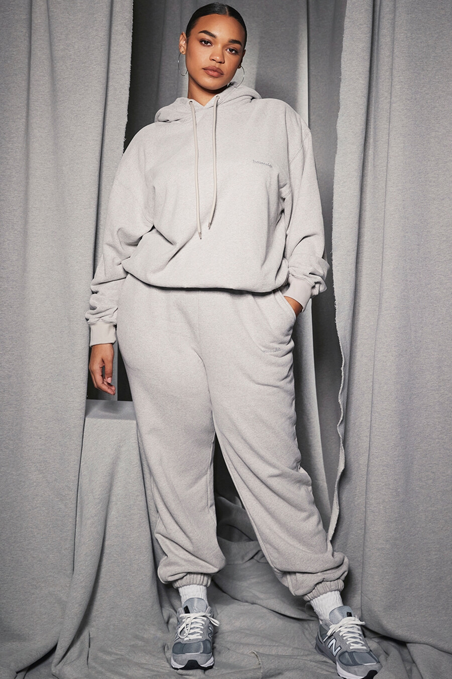 hellgrauer oversize-hoodie