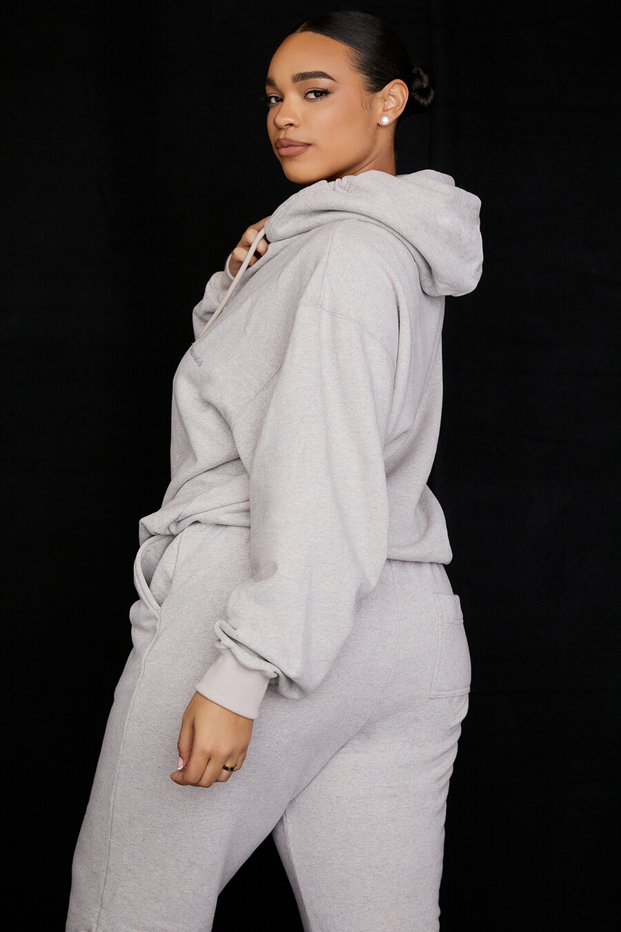 hellgrauer oversize-hoodie