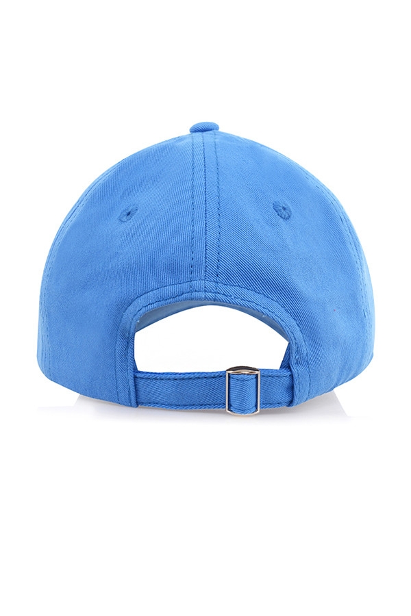 baseballkappe mit blauer schnalle hinten
