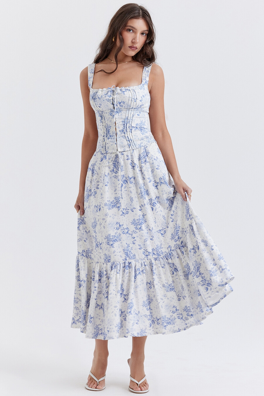 oberteil mit blauem blumenmuster
