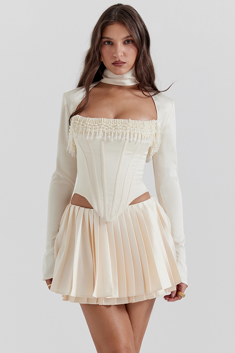 vintage-korsett aus cremefarbenem verziertem satin