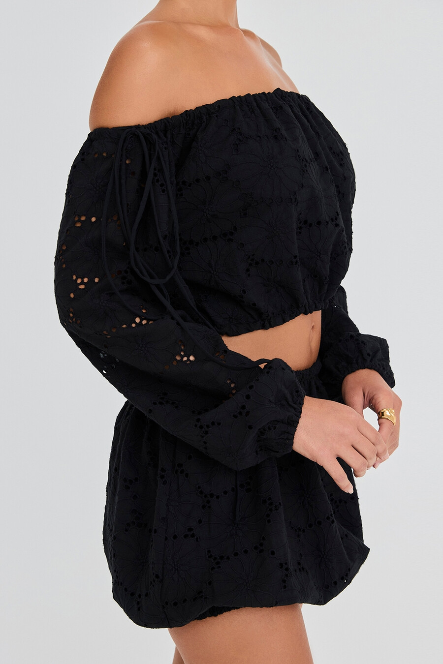 mistress rocks schwarzes schulterfreies baumwolltop mit broderie