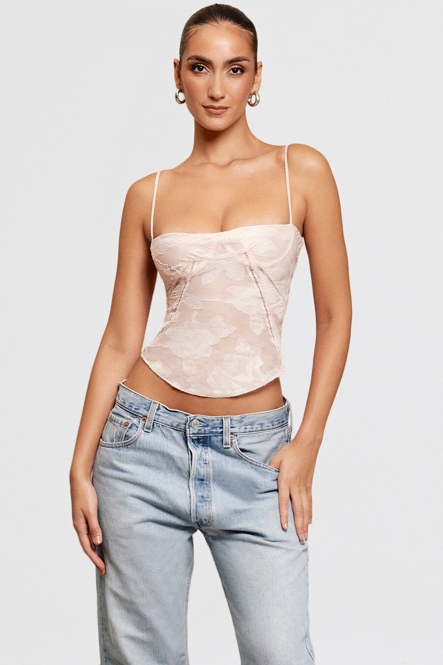 rosa camisole mit blumenmuster und spitze