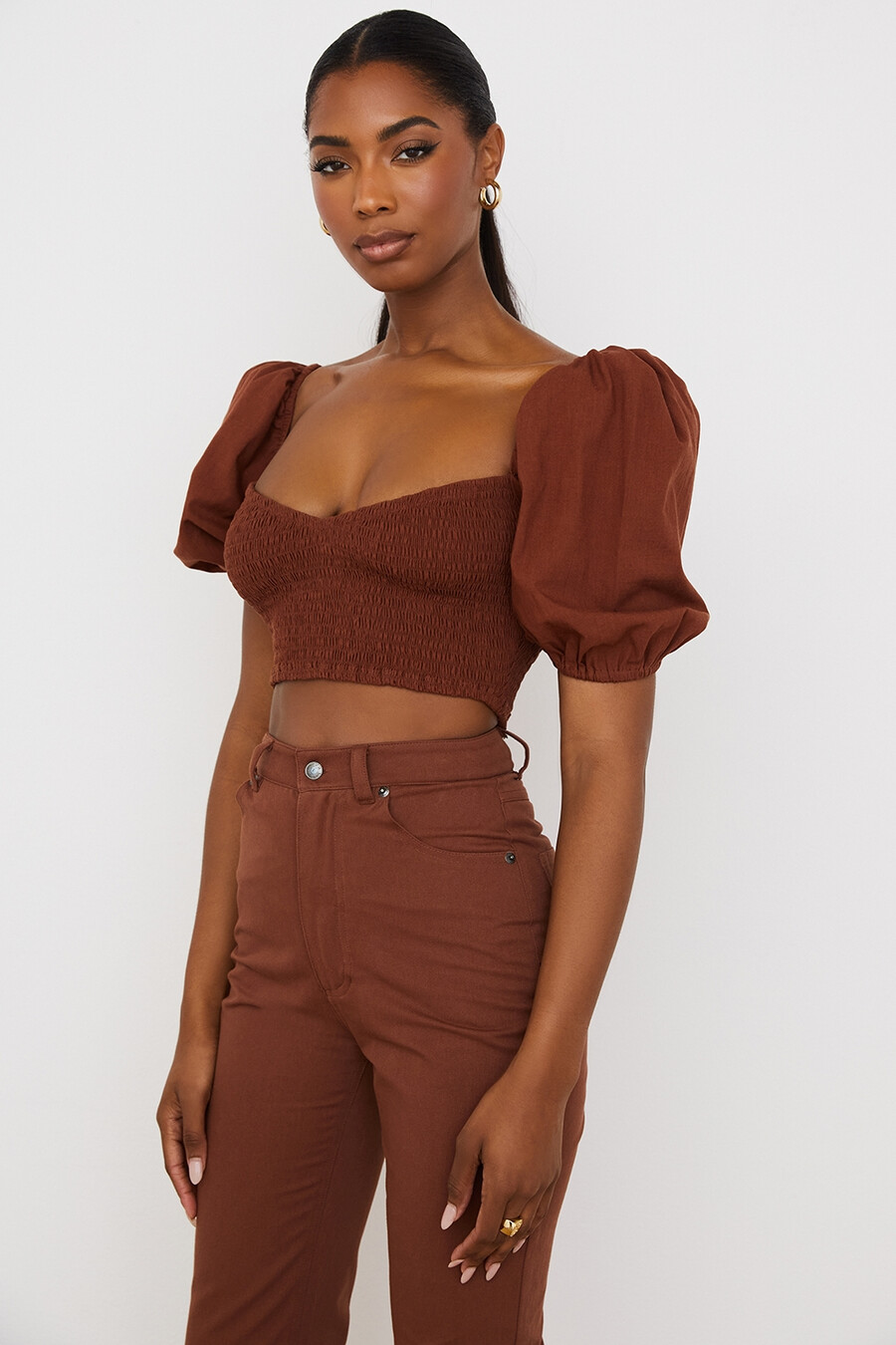kakaofarbenes cropped-top mit puffärmeln
