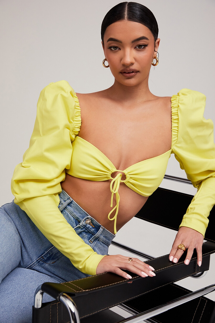 mistress rocks zitronengelbes cropped top mit puffärmeln