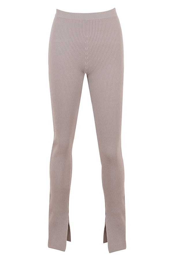 taupefarbene leggings mit rippstrick