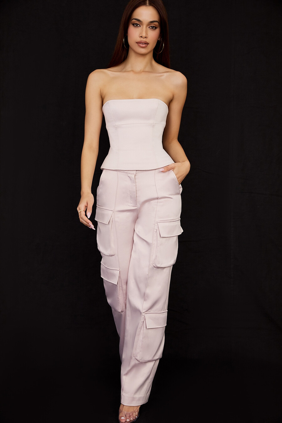 cargohose mit geradem bein aus kristall-satin