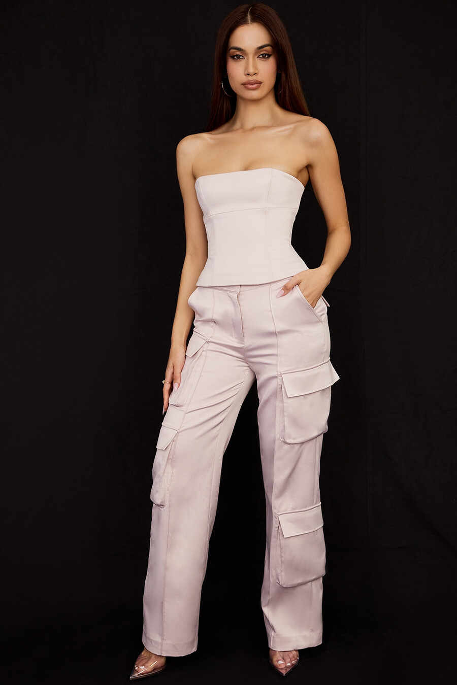 cargohose mit geradem bein aus kristall-satin